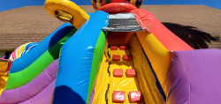 16919a1ba0a19ea15a694101f4dc8d63 1698630704 Candy KidZone Wet & Dry Bounce House Combo with Slide
